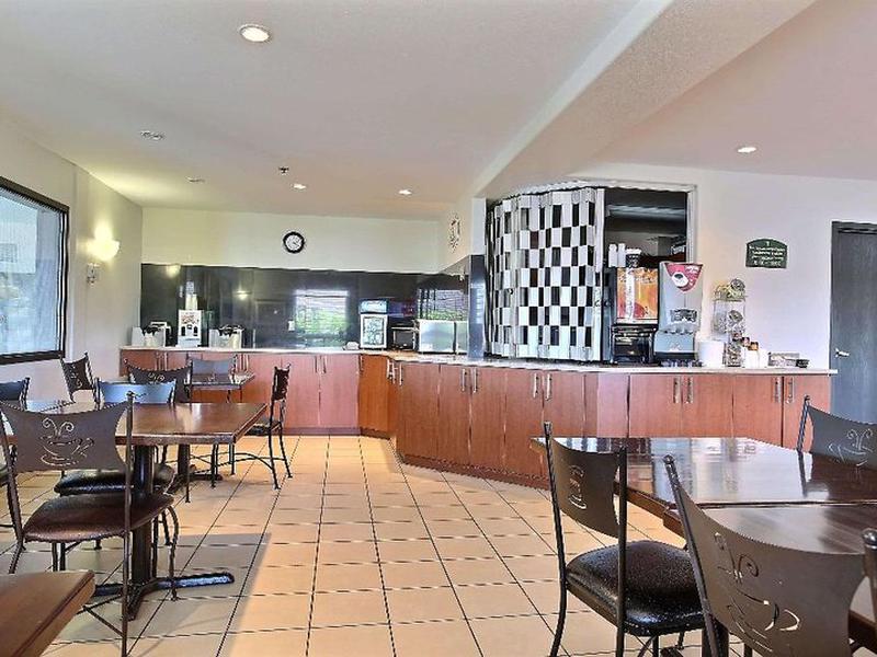 5D0148E6B0A65C9CD6B3EE476BF6138C