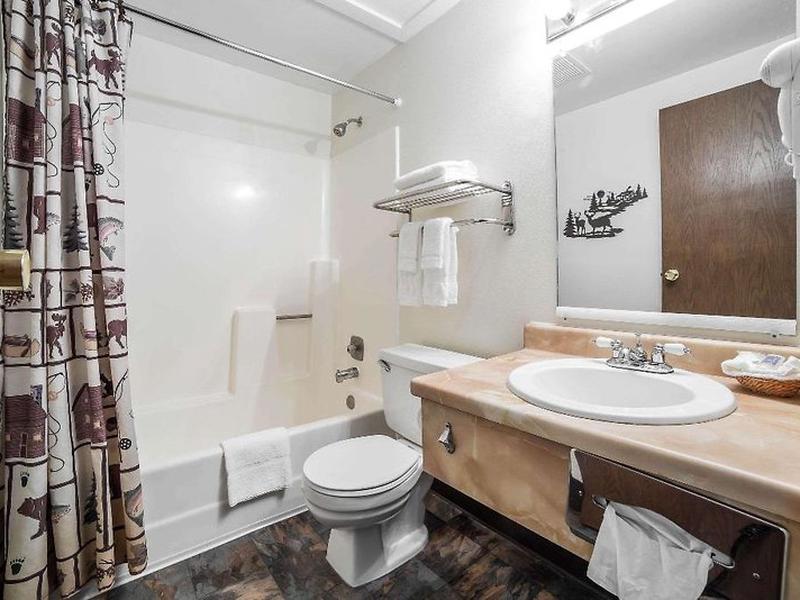 C7E4AA6719828E8410C48BC75A761355