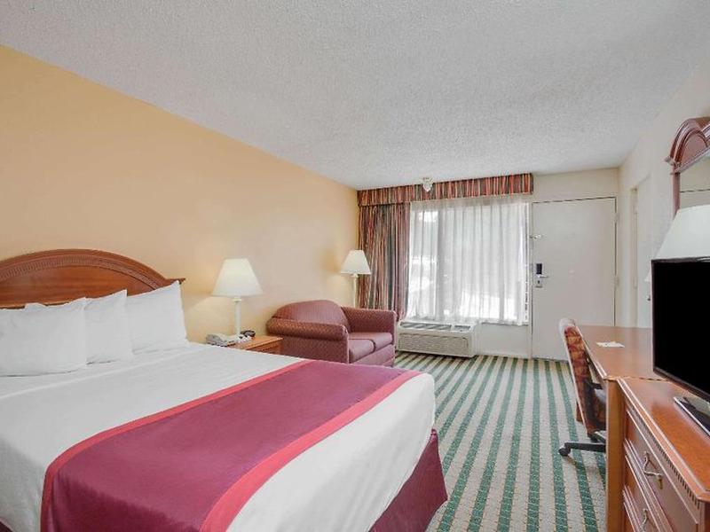 3CE279DE43B18A5E032590DEF50BBC15