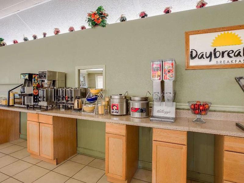 EDC5517A0316542A4E8093A1F2806676