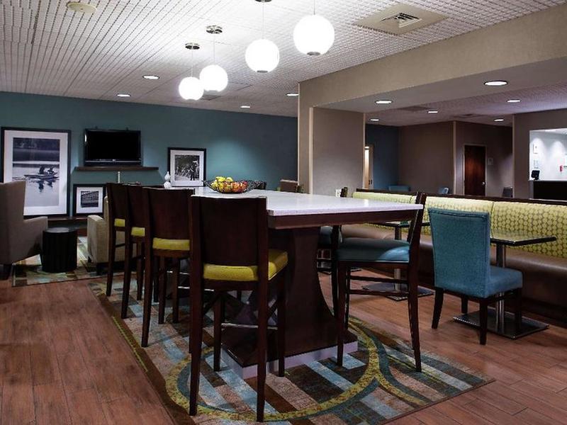 45D16F4F5F0E5817ABF158DEA8F9D999