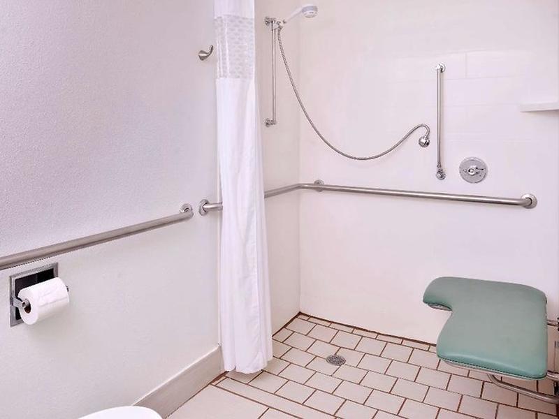 5870525892B901F011F8E7DC4C2FB9FA