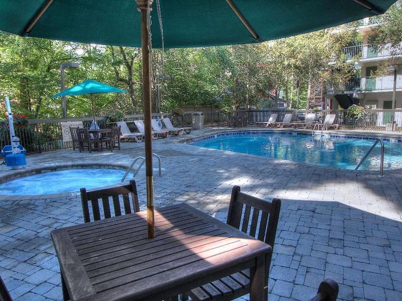 6FB7772105CE72FBC294F00686BBC240