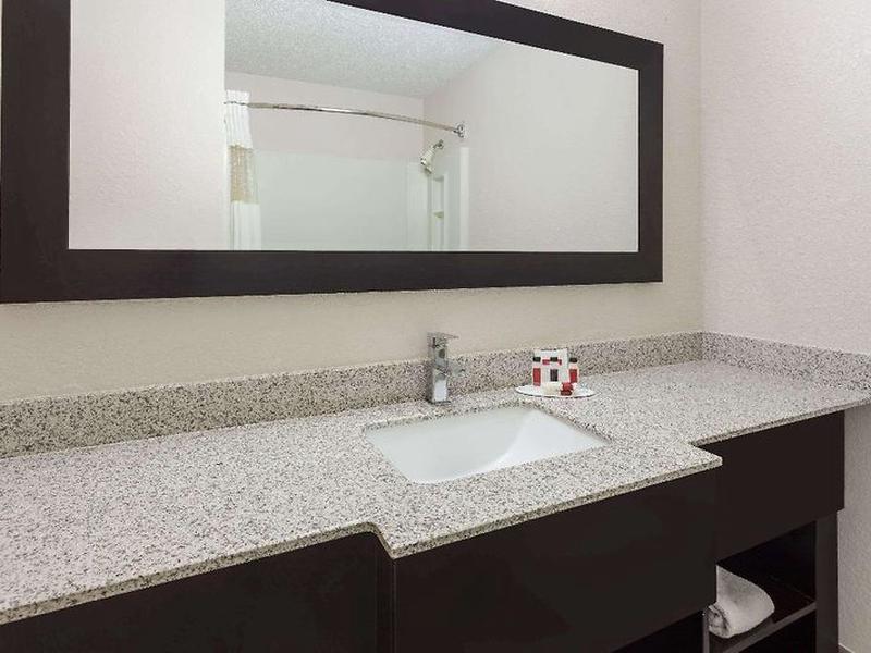 E108FB0C61D76FDEAB73A9B95B96E4CD