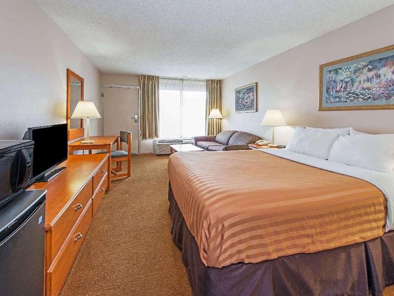 4BC72F03A6E4FD9EDEDB6C88A7272041