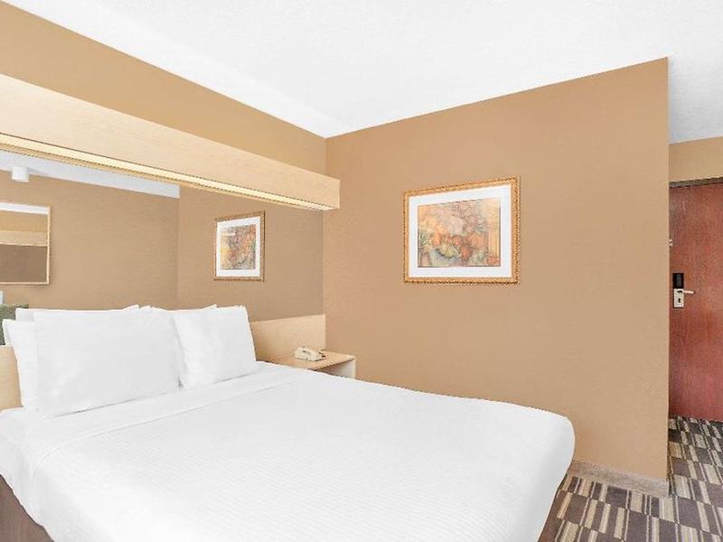 AE92D8FEEA63C68ABF60246A5D074033