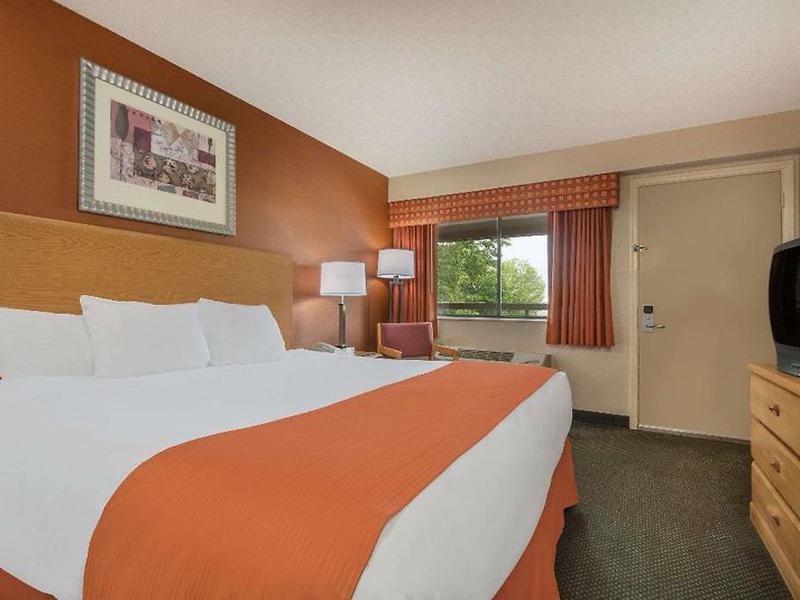 BB4B44E0F34F57BC64B8B0FC726B4478