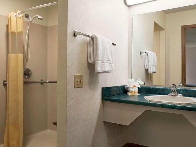 240EF1629FEAF944A949485A50E32E2A