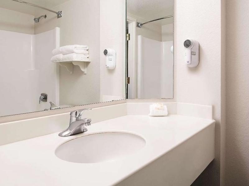 C826A146AB9D99CA66530ECF7D901D2C