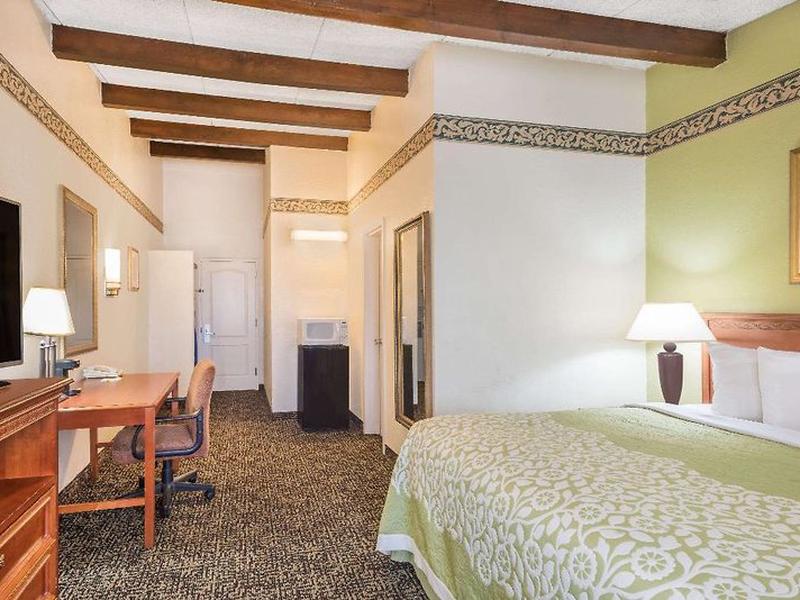 70E8CDFD3739693C6D6CB52636F96DFD