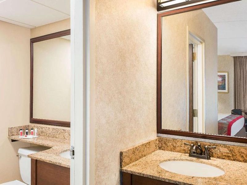 71DC41A79AD8EEF352BE1062E3FD6FEE