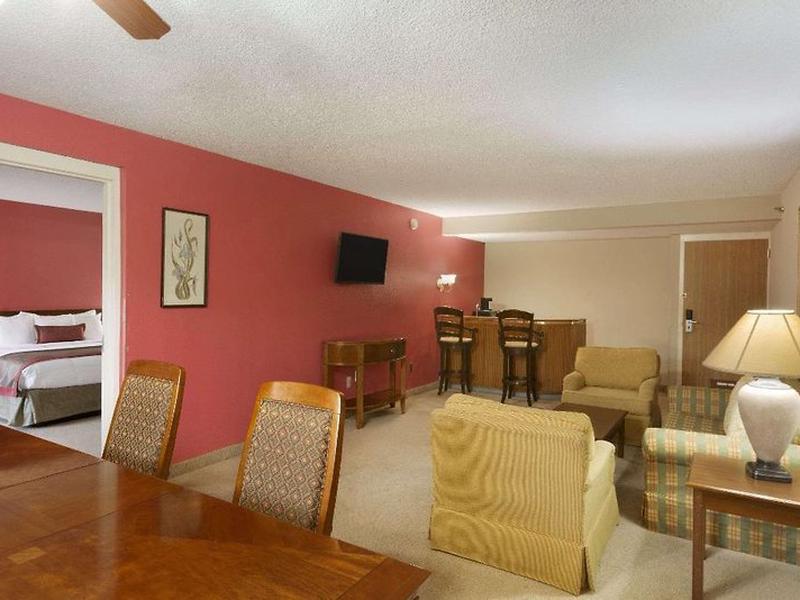 856744CE06DE5985549B3A93DD7A7300