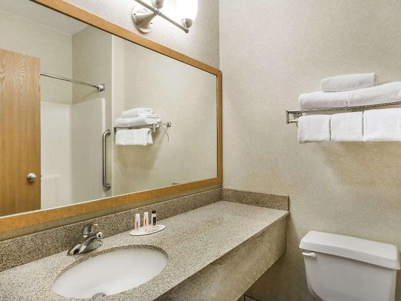 F8220E9CB02A79D4D3D8DC6ADFD1F3E5