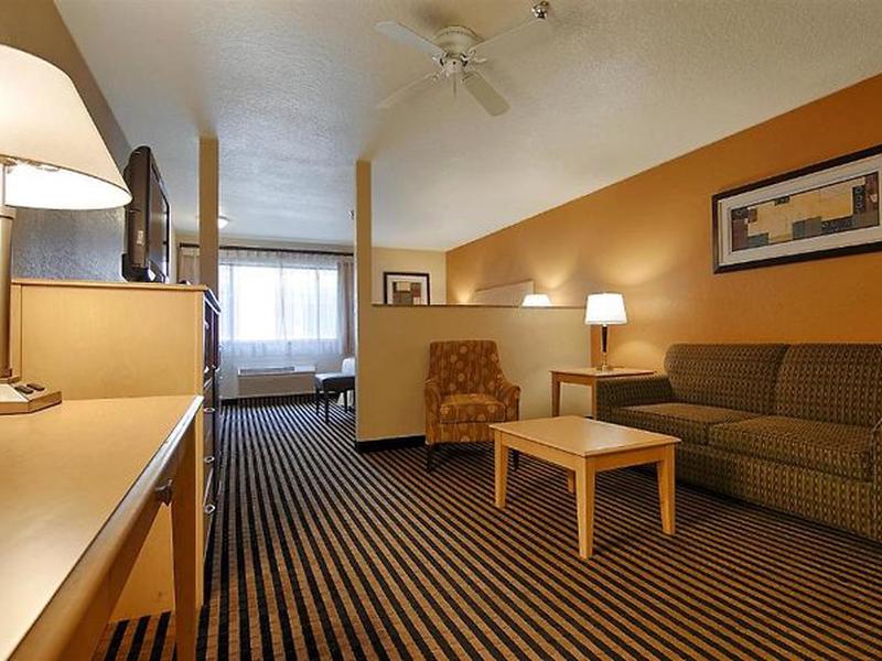 AB5CDC36A81AD3B281672DB448B886FE