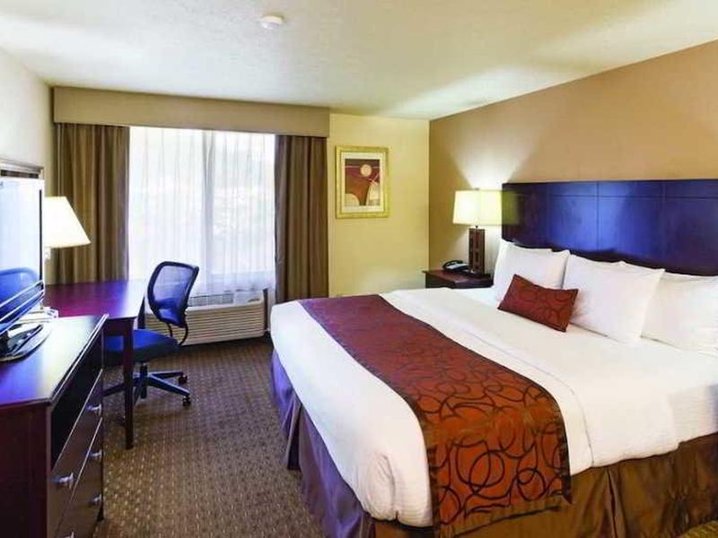 2B4E29F386D56343F20E438ECD4547A2