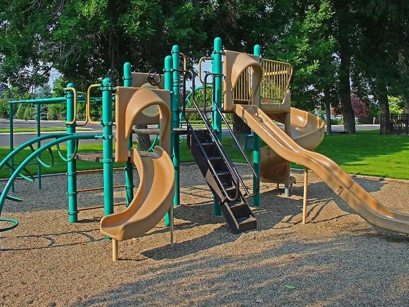 8B06C6A3E2A9D3BBD4CE417CC01C1D4C