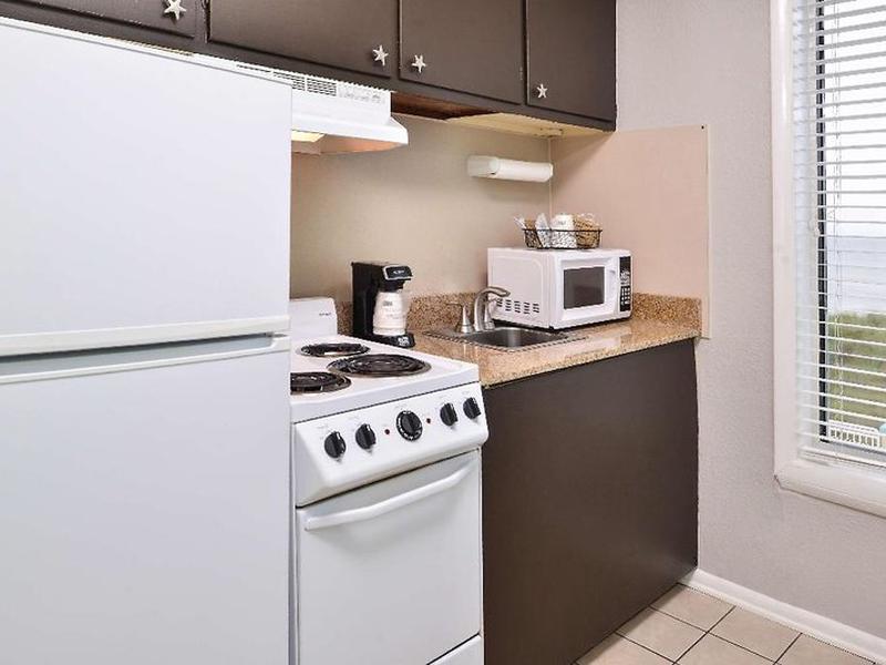 ACA77A6CBEA295B44D08686809A59004