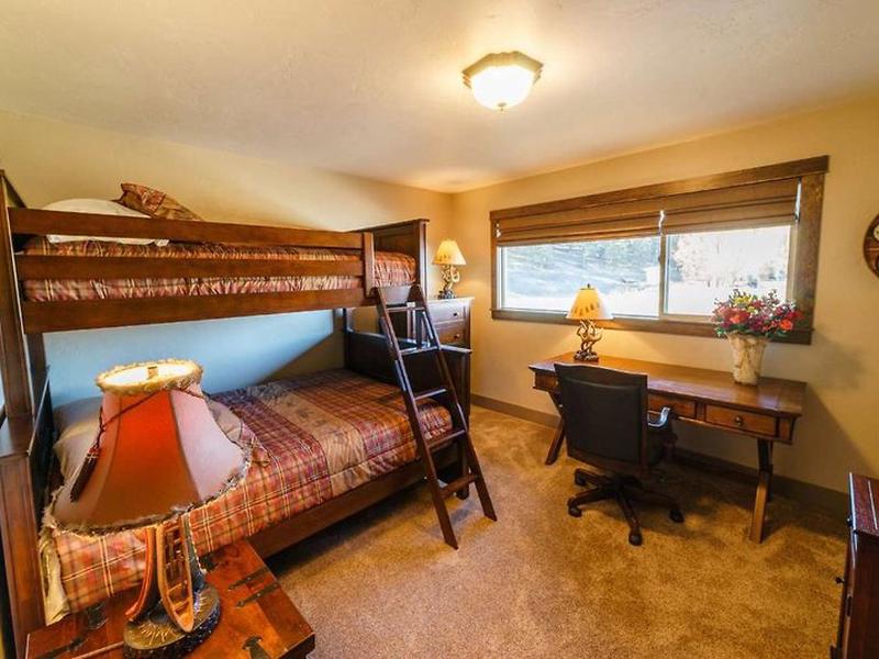 4AA49DC9A6A6A24AC6791D23E57EE951