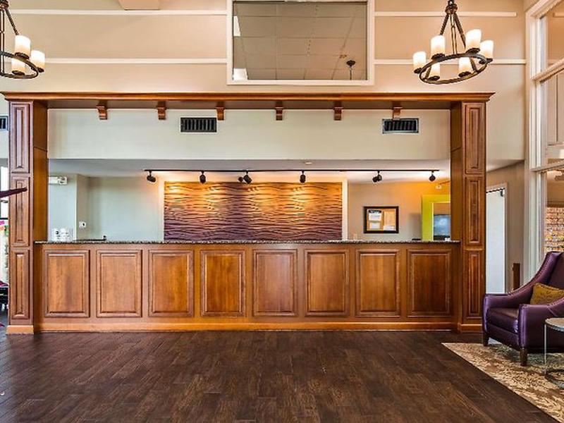 EECD61246C5E00E62F317C1E81843C38