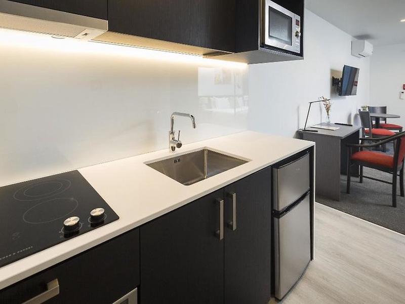 079040AFB794983D3D36ED92525DFD15