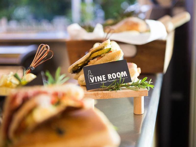 4414AD833EDEA7BD5F29894AD31C517A