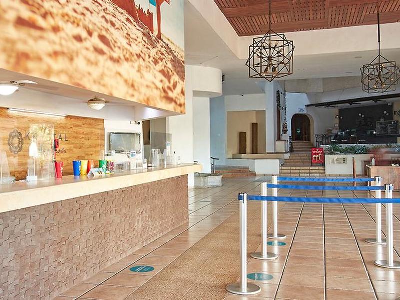 F4F12632825B2A7C34E18E6F8EFC2FCF