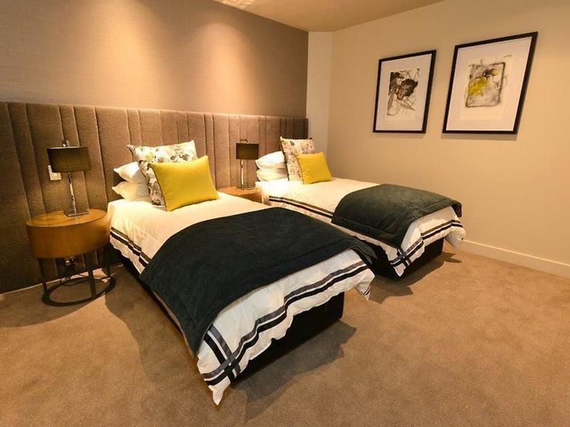 D355E6B96803647FB8B4C512AD3200AB