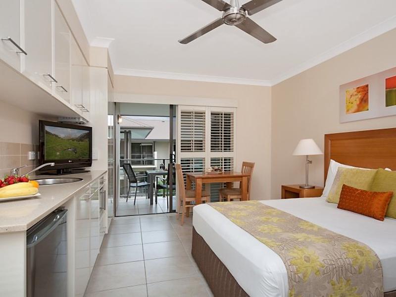 3A7231A2D111E42477E4C8D56C4B3E23