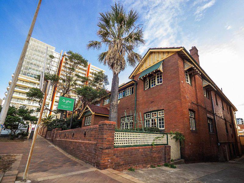 A8592E6C8EA2182E2A0BA112E974F966