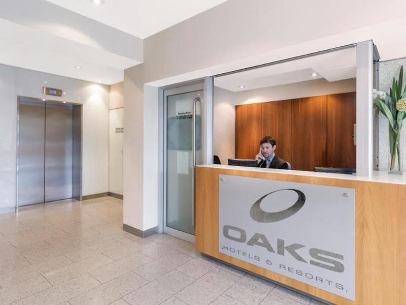 33685A22E6516744F835D4DD95D99882