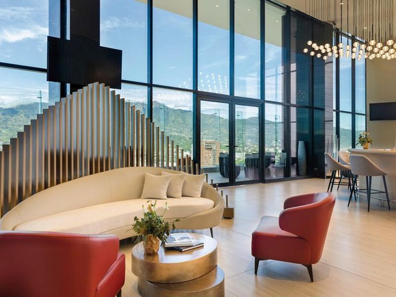 71C4BBC350761BC83BD9E2C5106C6E37