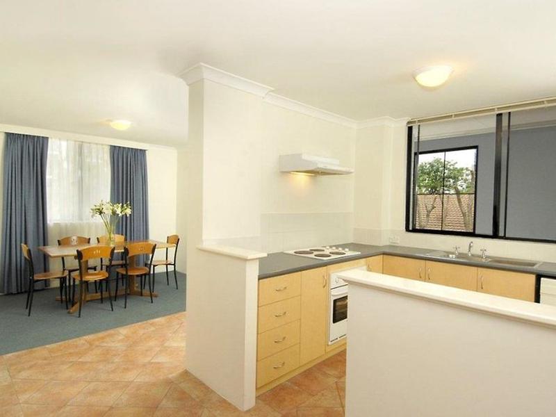 38AB8BB231BD98F513F8E9378210402C