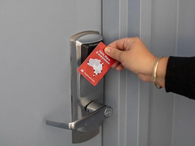 2ED1DEBD0BD56757DAEABE7F095CB99A