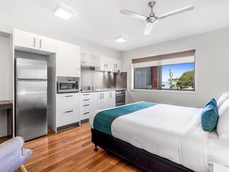 17FCA1B10BFED8B4C2C31BB39F8334F9