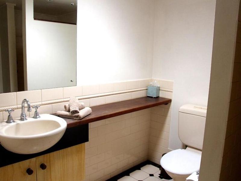 ACF0779DDB1D7A09612372D6F4C6A605