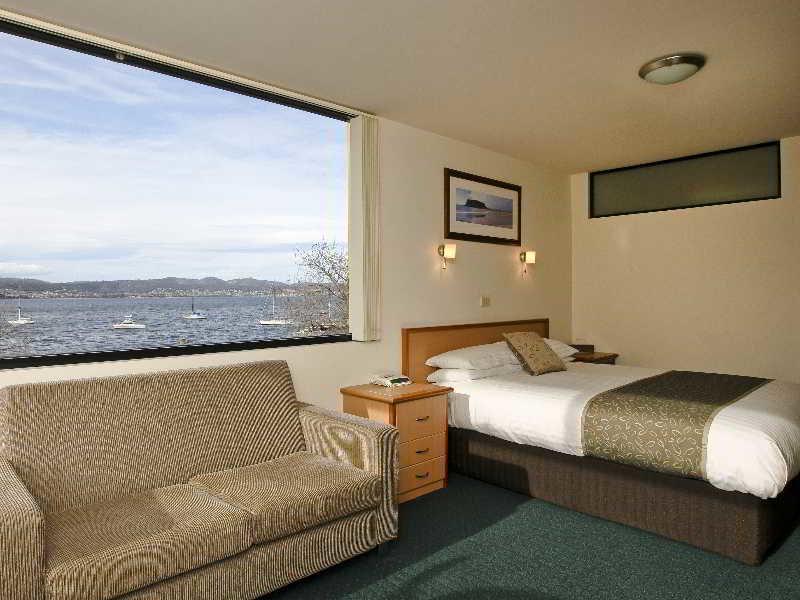 49DD272CBD63F5636D87AA040F2DB982