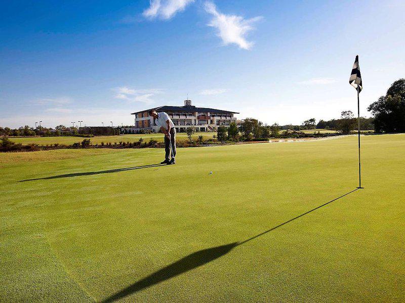 E56D46447BCC73A0A417E7614208E4F4