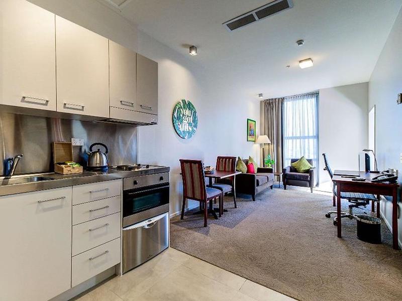 6809115FB2178B75B90333E415E317F3