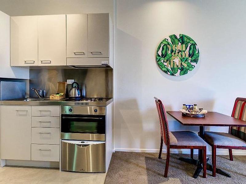 BC6354C8D9BD42627A9BF1784A546175