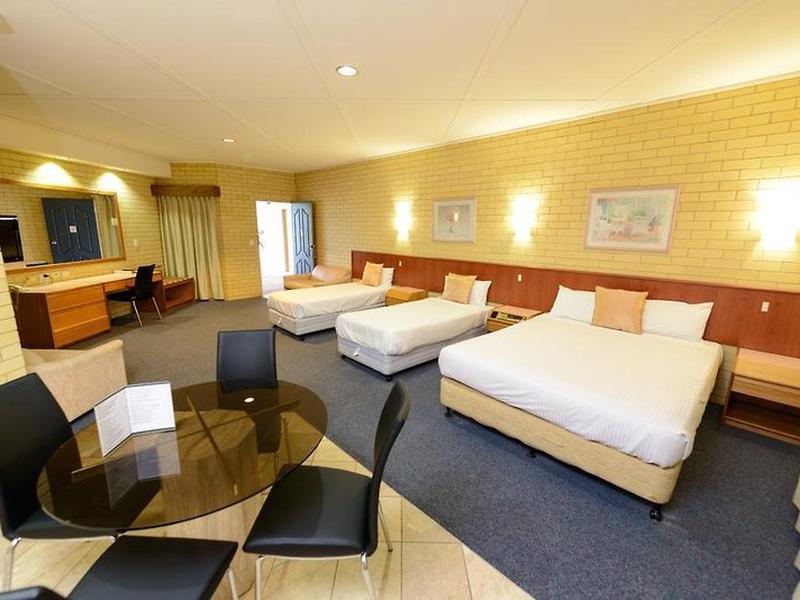 FC9BF7C6C69A5BE77F3A498DD7E30310