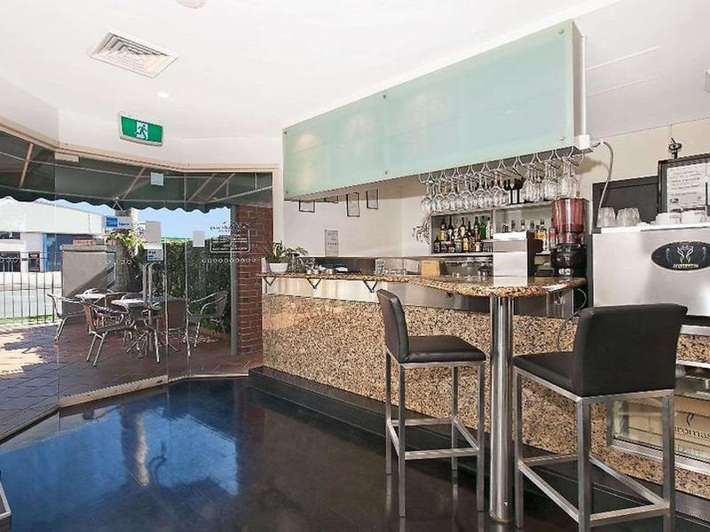 10AF44AB8C69C89B9894A977D5BEC7DA