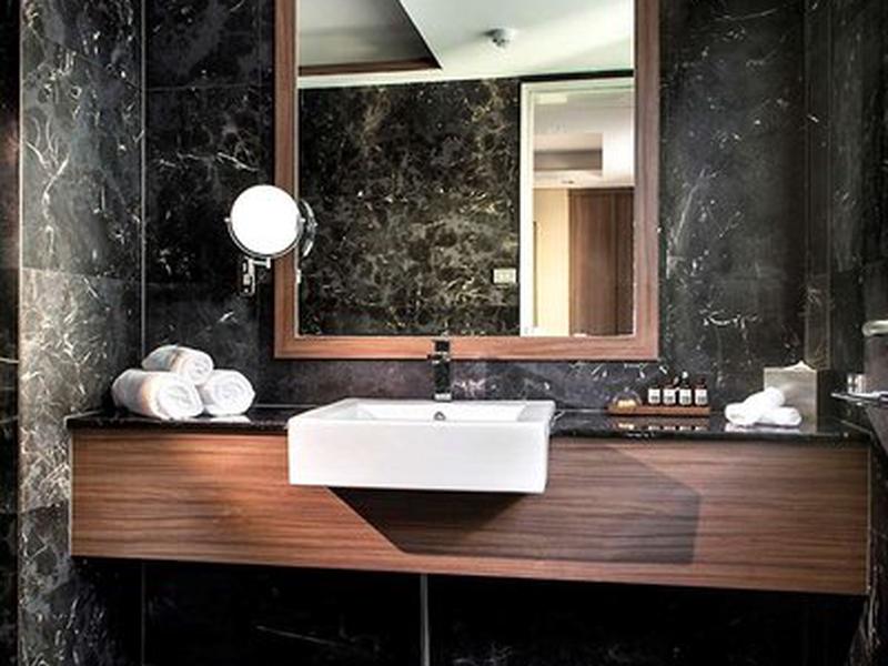 592310C20FEB494193F4A762F9268A35