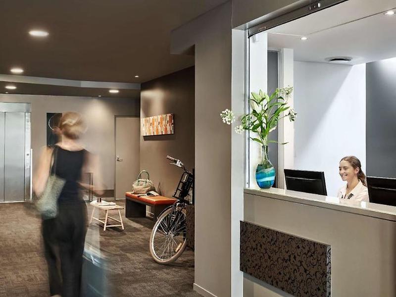 3D0767AC76E0B6303765EEFA8B332536