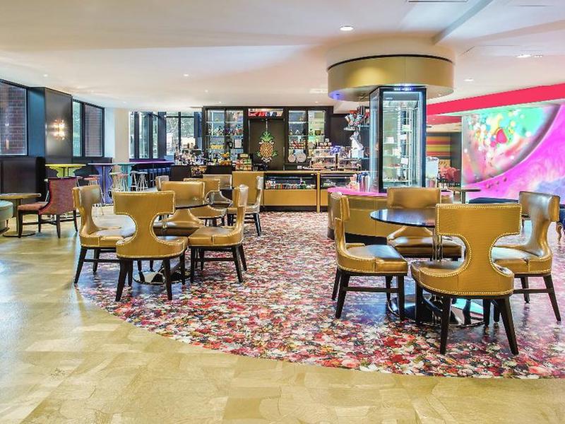 E301F369E544AEE3FF72AB283664415C