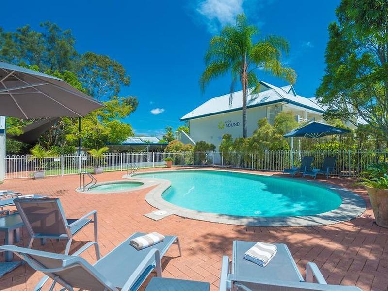 DC121840418EF806EDA8ECE93B9A4F27