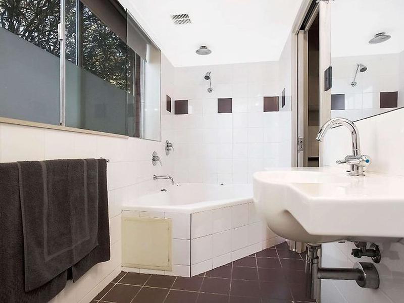 C0C7A8B5A303C7E1E7744816E2938808