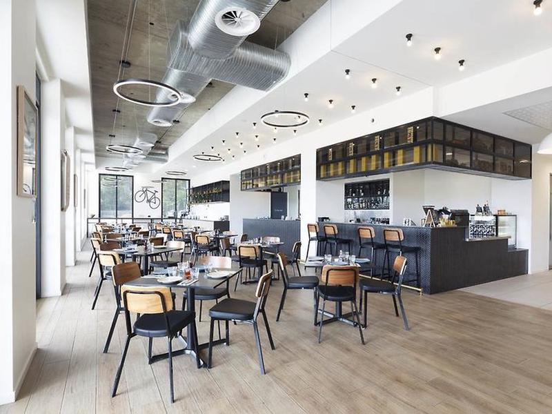 B8B4F1B5CF09D9847AAA5E5F2286CFE7