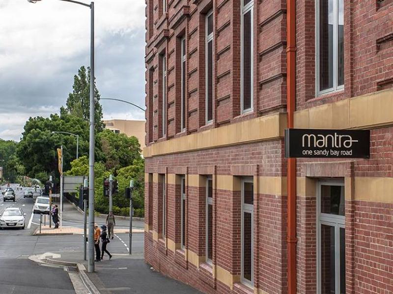 E7F4FE8818BFCFBC661F8A66ABE38556