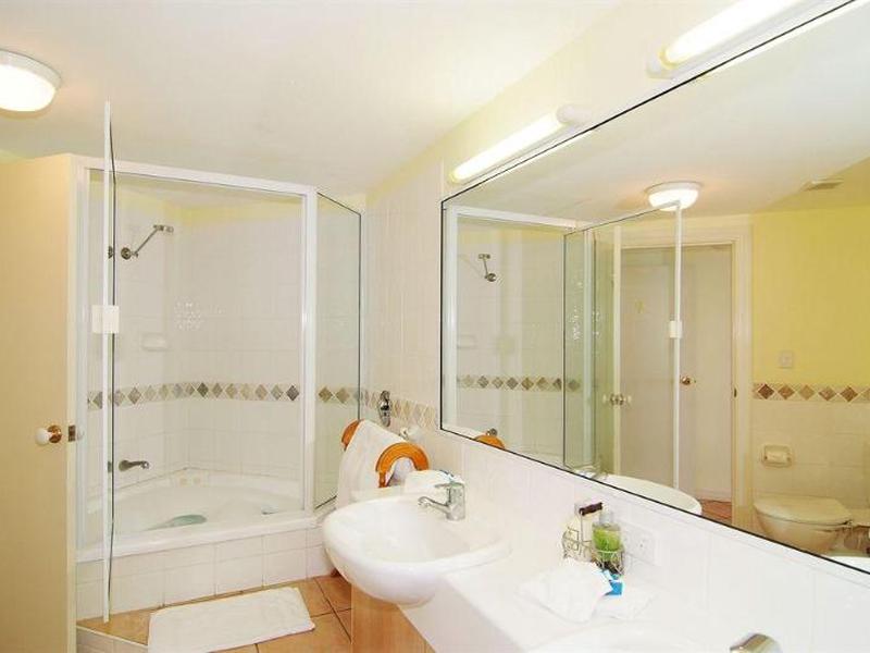 967C58642055A6B141D1F17C84D8A81E