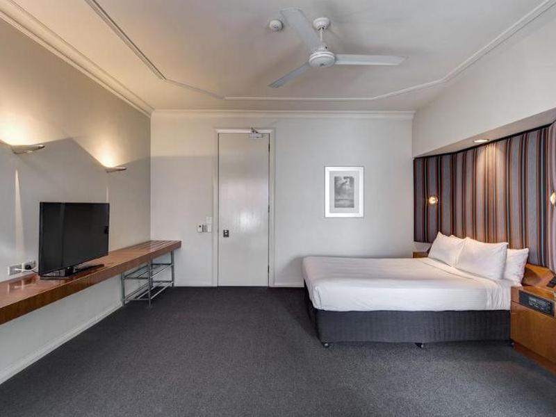 044436FB2EA933D06DB56DB6251C38C1